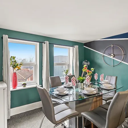The Rooftop Penthouse - Stylish Escape * Bristol