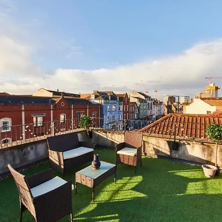 The Rooftop Penthouse - Stylish Escape Appartement Bristol