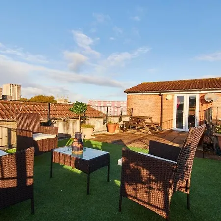 The Rooftop Penthouse - Stylish Escape Appartement *